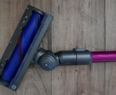 Dyson V6 Absolute NEW BATTERY works well