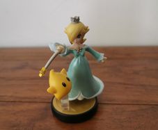 Rosalina and Luma Amiibo