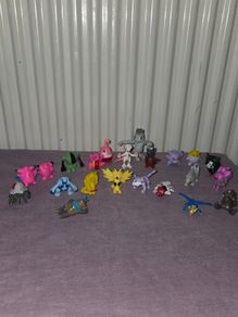 Lot of 22 vintage Pokemon Mini Figures