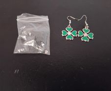 paddys day shamrock earrings new
