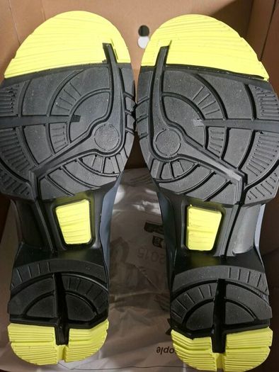 Brand New Uvex Safety Shoes