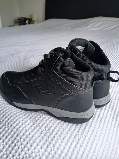 UMBRO Ludgate boots black NEW