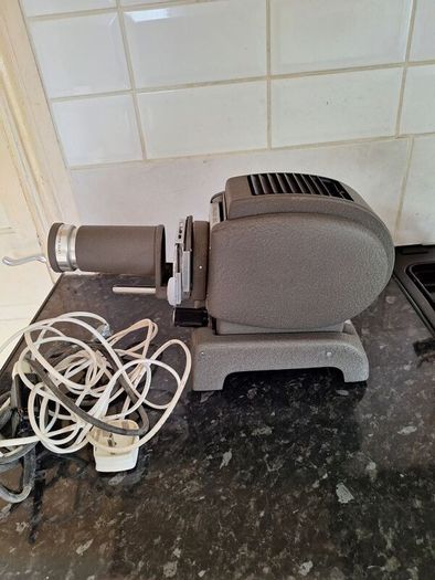 Vintage Leitz Prado 250 slide projector