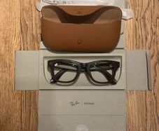 Ray-Ban Meta Wayfarer Transition (Matte Black/Graphite Green)