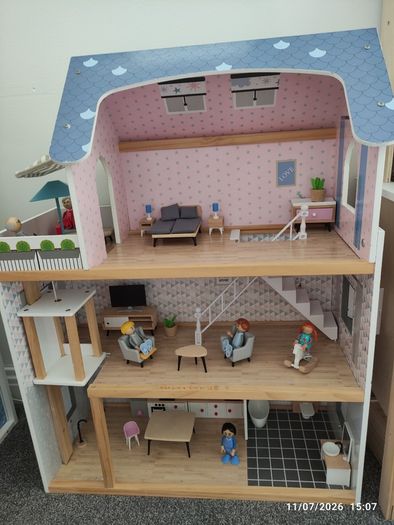 Doll house