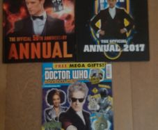 Dr Who Books x 1, Dr Who Comic x 1