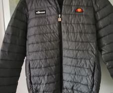 like new -Ellesse Lombardy padded jacket