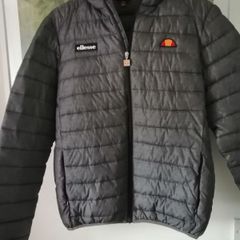 like new -Ellesse Lombardy padded jacket