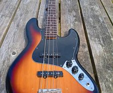 Fender jazz bass