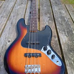 Fender jazz bass