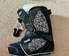 Vans snowboarding boots