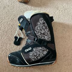 Vans snowboarding boots