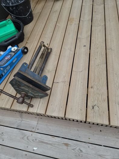 Paramo Bench Vice