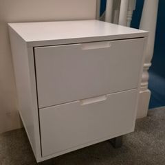 Bedside Locker/Small Chest of Drawers