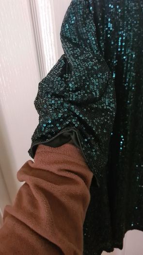 Quiz Sequin Green Top Size Uk 26 (nwt)