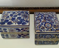 Vintage pair of handpainted ceramic jewellery boxes