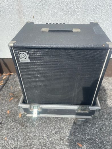 ampeg bass amp