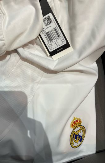 Real Madrid Authentic Home Shorts (White) size medium xl