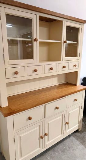 Oak Buffet Sideboard and Hutch