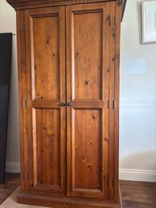 Solid Oak Wardrobe & Chest of Drawers