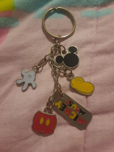 Disney mickey mouse keyring
