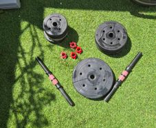 Adjustable dumbell