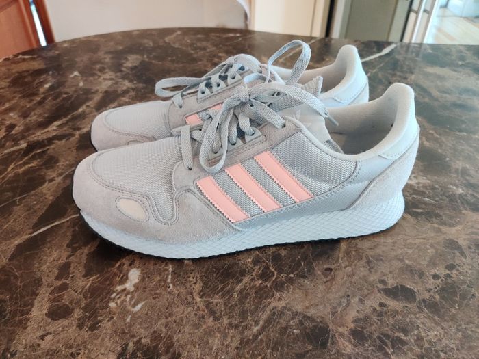 Adidas shoes UK 9.5