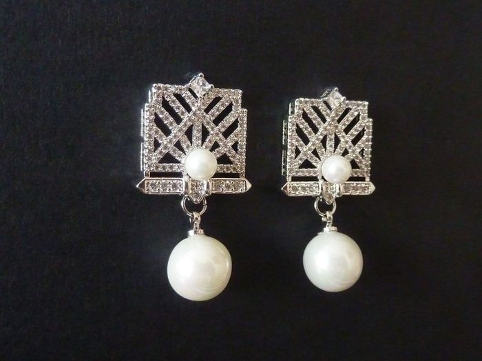 Art Deco Vintage Style Faux Pearl Silver Earrings