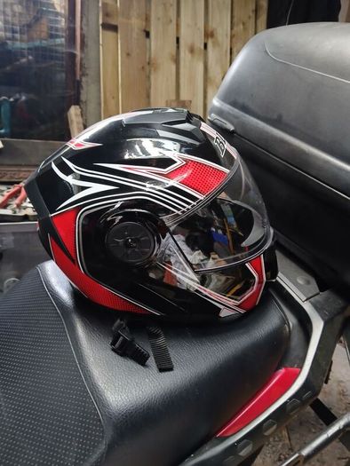 motorbike helmet size medium