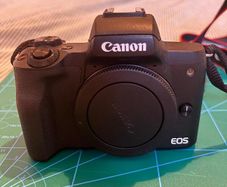 Canon EOS M50 mirrorless camera body