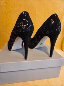 Beautiful Black Gold heels by Hobbs London, size 7