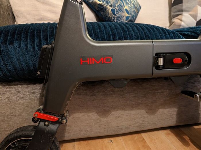 HIMO electric scooter in black
