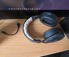 corsair hs70 gaming headset NO DONGLE