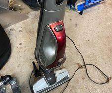 Morphy Richards SuperVac 2-in-1 cordless upright vacuum
