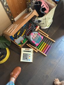 toys