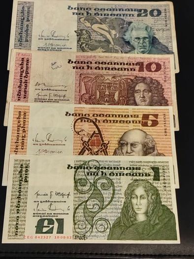 Set of Irish banknotes