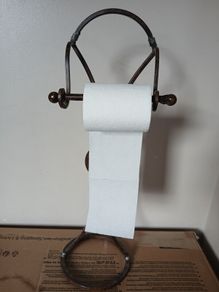 Free standing bathroom toilet holder