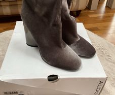 ankle boots Bnwt Aldo sock style boot velvet size 40