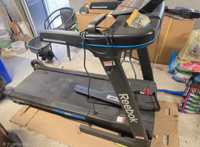 Reebok Jet 300 Treadmill for parts or repair
