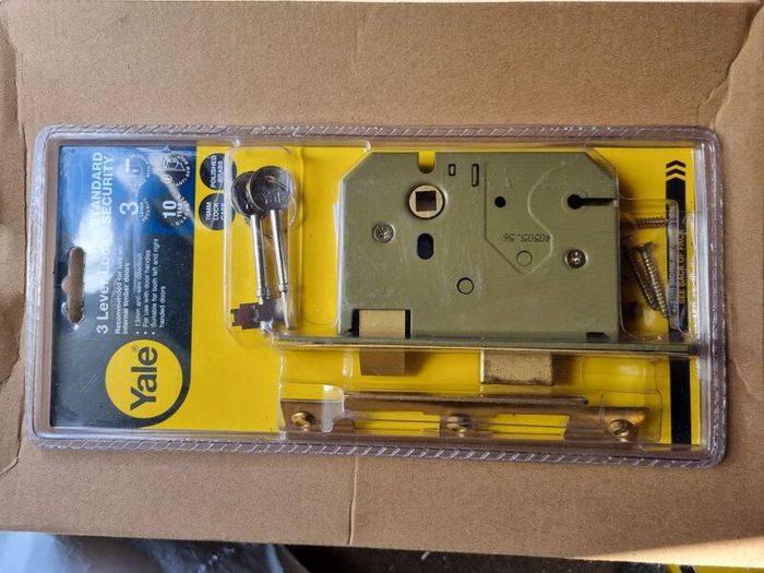 Yale Lock