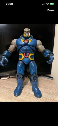 DC icons Darkside and grail figures