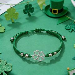 Beautiful St. Patrick's Clover Bracelet