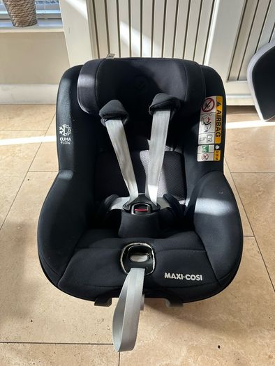 Maxi-Cosi Pearl 360 PRO & Family fix 360 isofix base