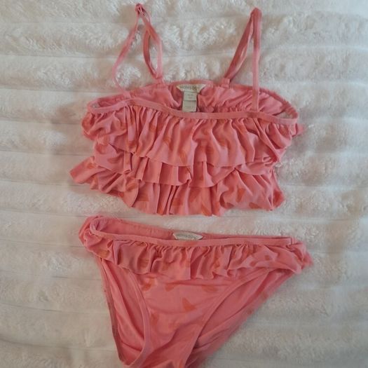 girls swimsuit