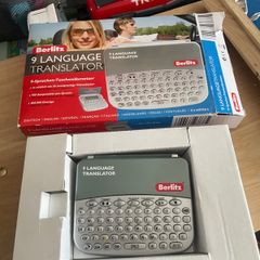 BERLITZ 9 Language Translator Portable Travel Accessory Tested/Working Boxed