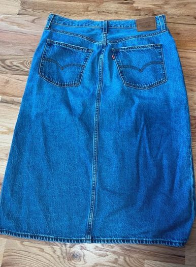 Levi's midi denim skirt