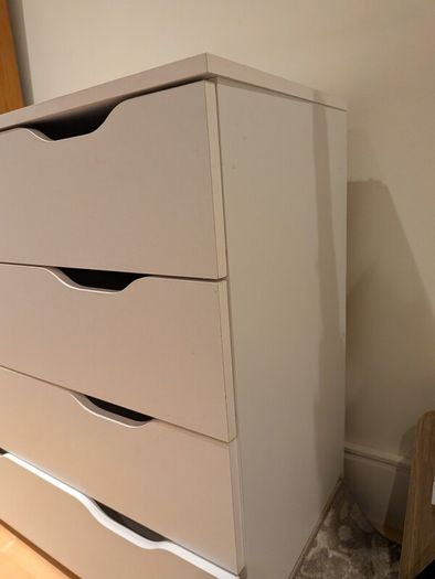 Chest of drawers