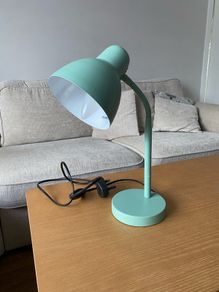 Desk lamp