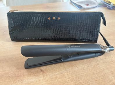 ghd Platinum+ Professional Styler (Black)