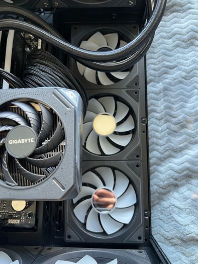 Black gaming PC
